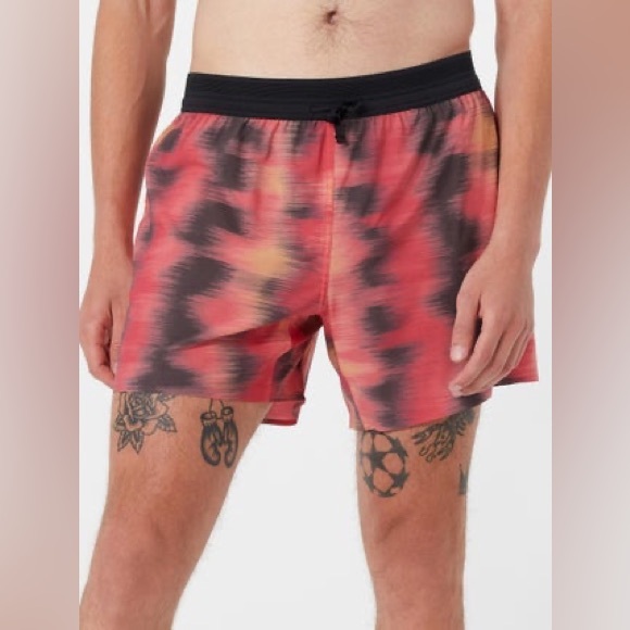 Janji Other - Janji Men’s AFO 5" Middle Short XL Red Black Ikat Print Running Training Trail